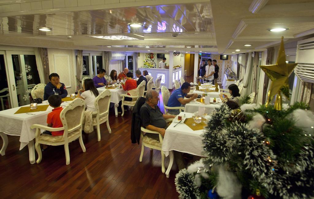 Signature Halong Cruise Халонг Экстерьер фото