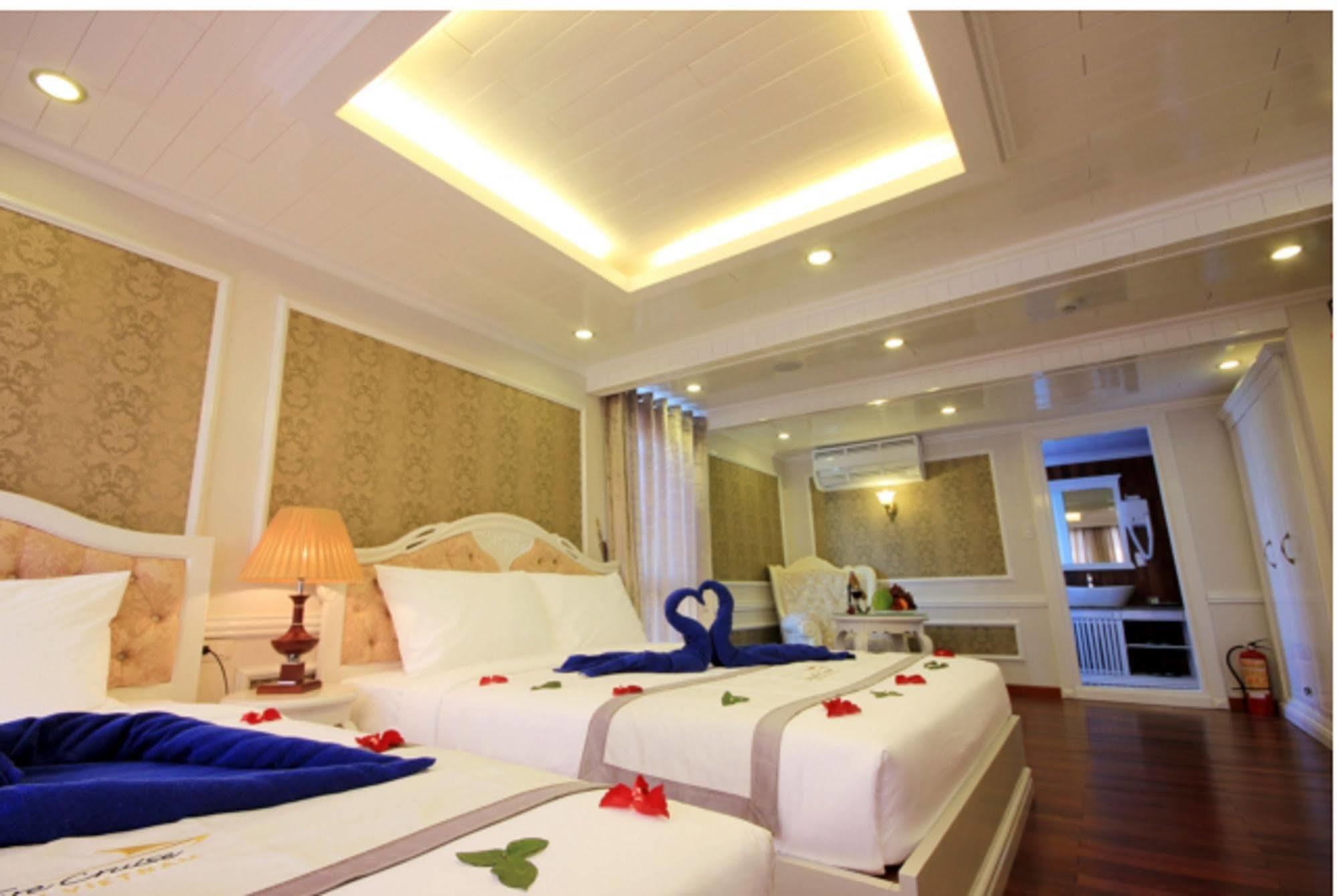 Signature Halong Cruise Халонг Экстерьер фото